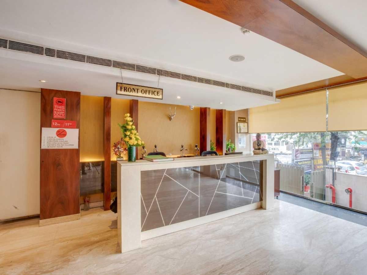 Hotel Sandstone Inn Lucknow Zewnętrze zdjęcie