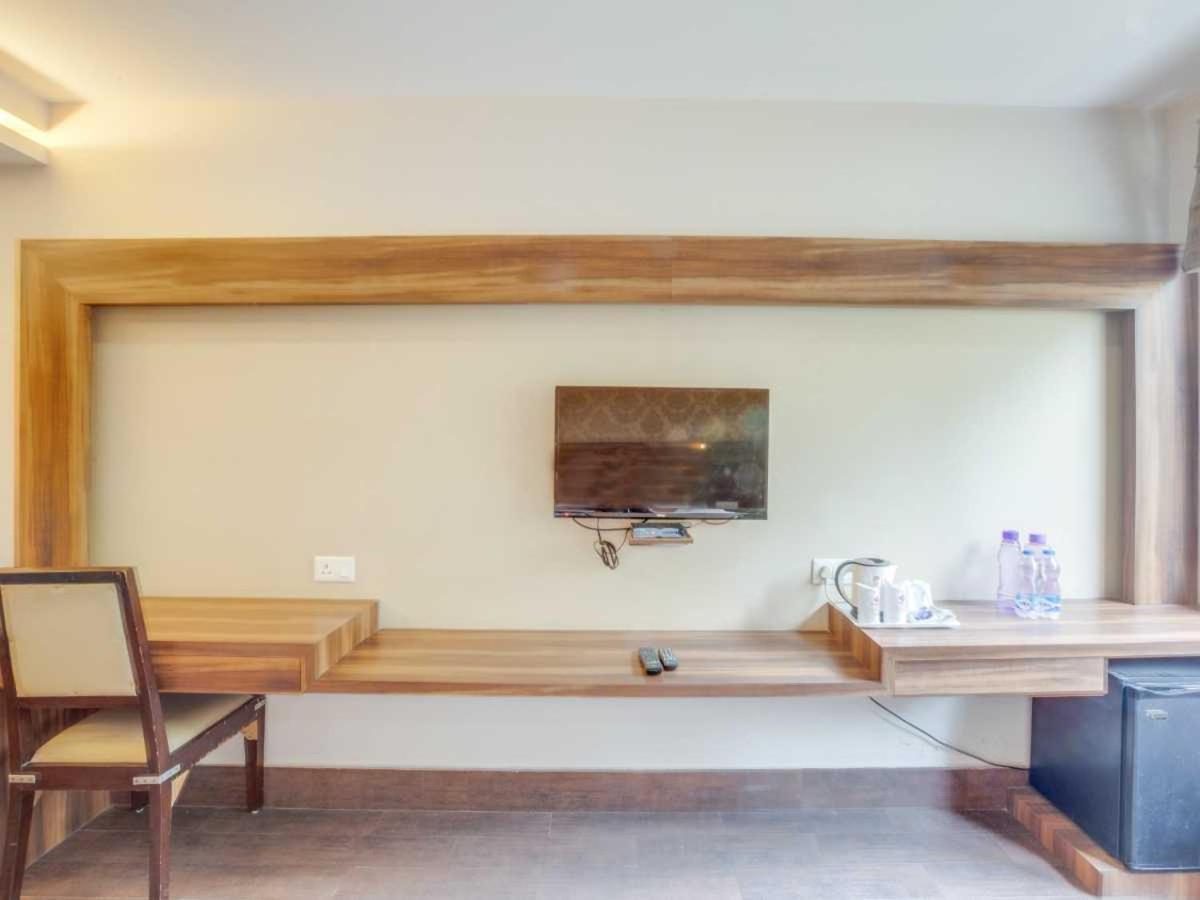 Hotel Sandstone Inn Lucknow Zewnętrze zdjęcie