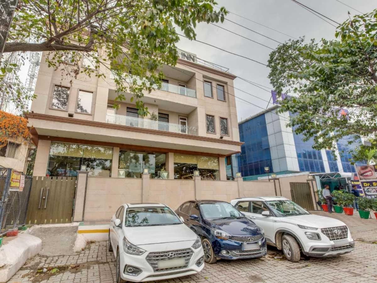 Hotel Sandstone Inn Lucknow Zewnętrze zdjęcie